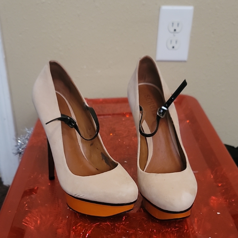 SCHUTZ Platform Mary Jane Heels
